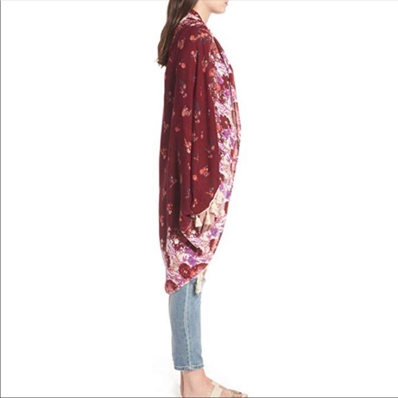 Free People Bali Wrapped in Blooms Shawl - Picture 5 of 8